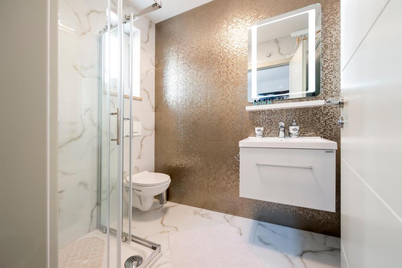Dolce Studio Apartmani 罗维尼 外观 照片